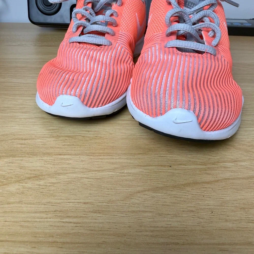 Nike Flex Bijoux Training Shoes Women Size 6 Orange‎ Grey Excellent 881863-600